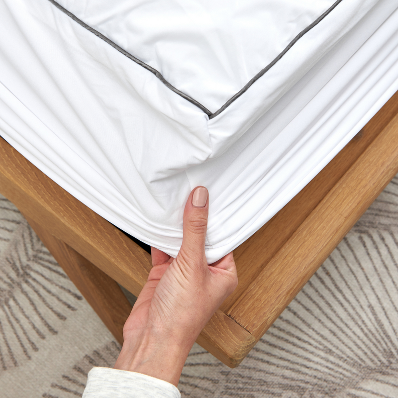 Dosaze™ Cooling Bamboo Waterproof Mattress Protector